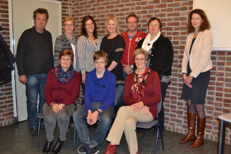 De groep van EHBO geslaagden. EHBO